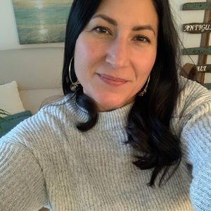 Meet your Posher, Julie